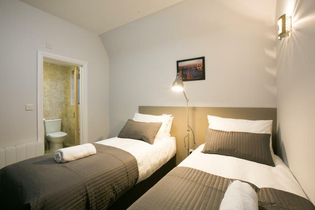Belvilla Ilford Hill Hotel London 외부 사진