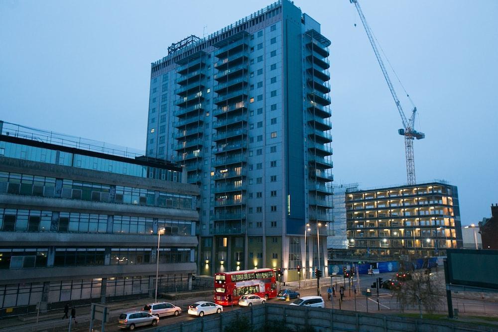 Belvilla Ilford Hill Hotel London 외부 사진